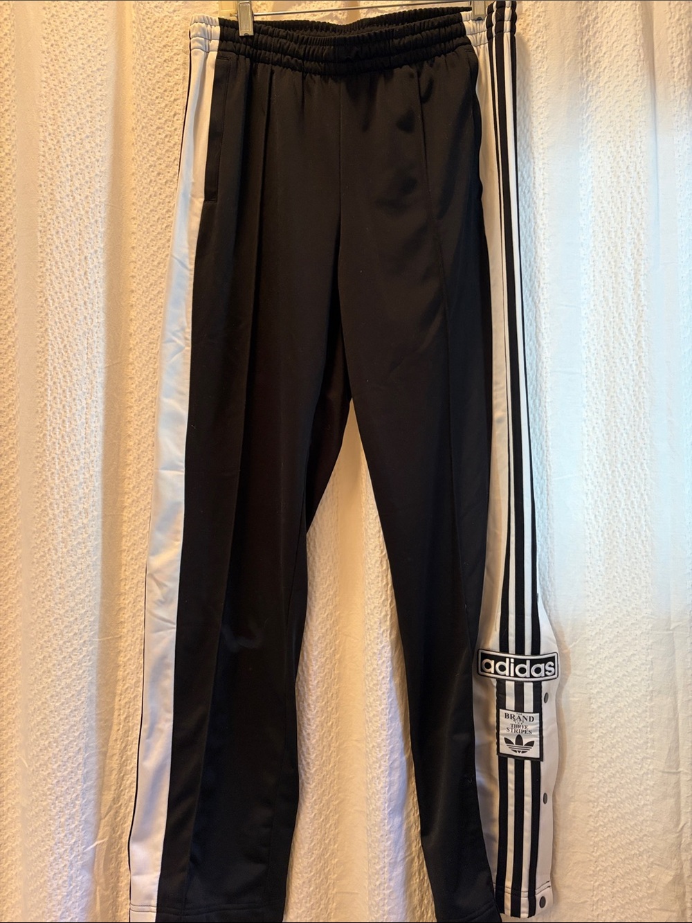 Adidas Tearaway track pants Size M W’s